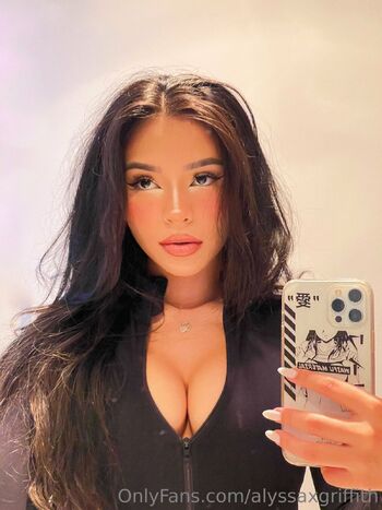 Alyssa Griffit / alyssagriffith nude photo #15