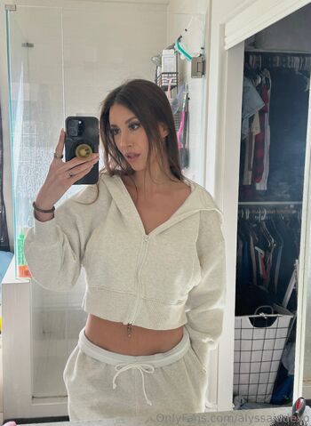 Alyssa Jade NAUGHTIEST GAMERGIRL ON OF / alyssajadexo nude photo #24