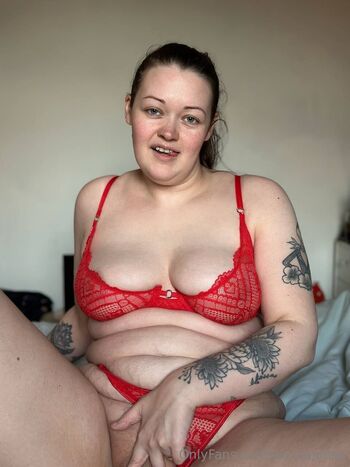 Alyssa Jones / alyssajones nude photo #1