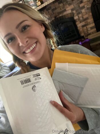 Alyssa Jones / alyssajones nude photo #4