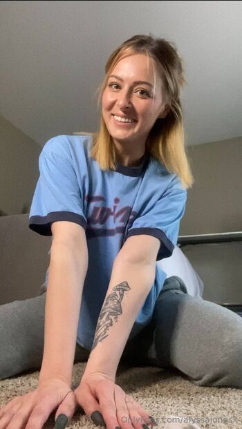 Alyssa Jones Free / alyssajonesx nude photo #29