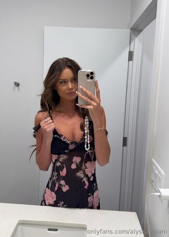 Alyssa Kulani / alyssakulani nude photo #13