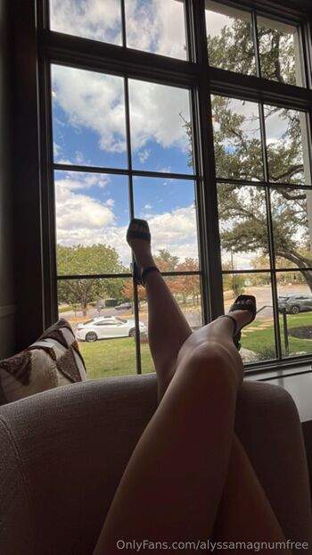 Alyssa Magnu / alyssamagnumfree nude photo #2