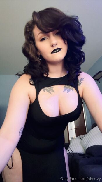 Alyx Iv / alyxivy / alyx.ivy / alyxivy12 nude photo #7