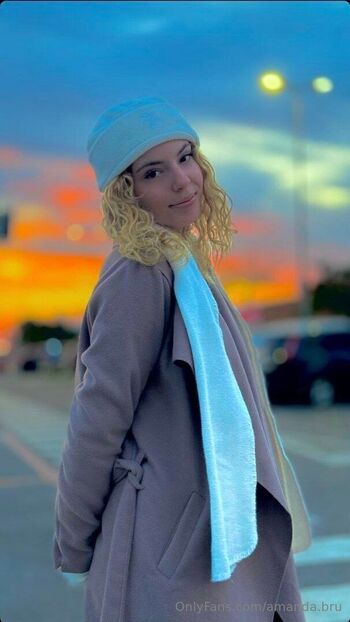 Amanda / amanda.bru nude photo #18
