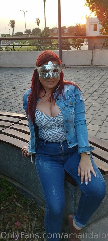 Amand / amandalove_hotwife nude photo #8