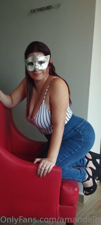Amand / amandalove_hotwife nude photo #9