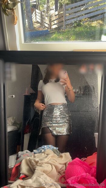 Din hemliga vikarie ONLINE / amandavikarie06 nude photo #1