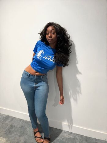 Amarachi / amaraislive nude photo #6