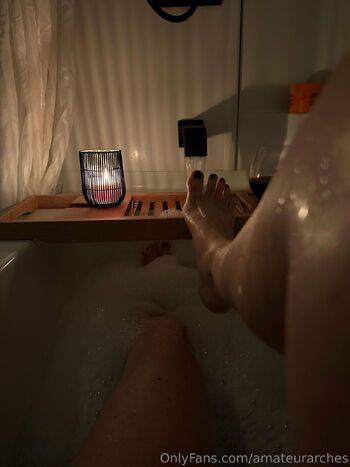 amateurarches nude photo #8