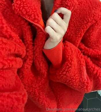 amateurarches nude photo #9