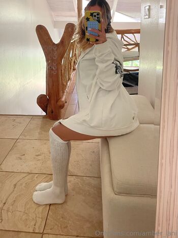 Ambe / amber_lani nude photo #3