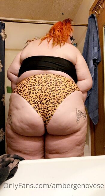 Amber Genoves / ambergenovese nude photo #18