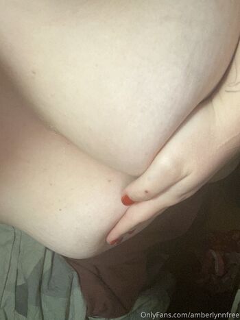 Amber Lyn / amberlynnfree nude photo #33