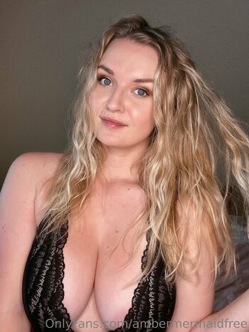 Amber Fre / ambermermaidfree nude photo #10