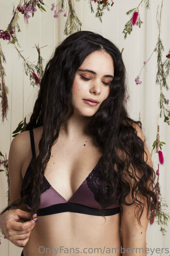 Amber Meyers VC - CUSTOMS - SEXTIN / ambermeyers nude photo #4