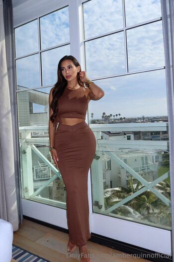 Amber Quinn / amberquinnofficial nude photo #1