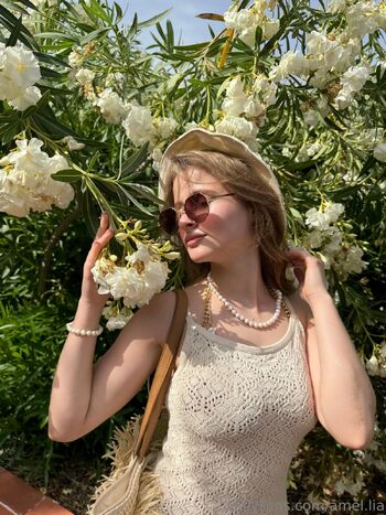 Mimelia / amel.lia nude photo #12