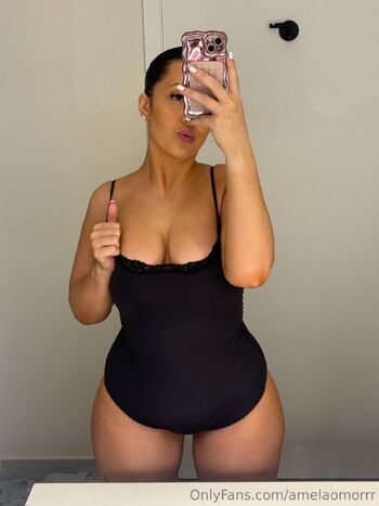 Amel / amelaomorrr nude photo #4