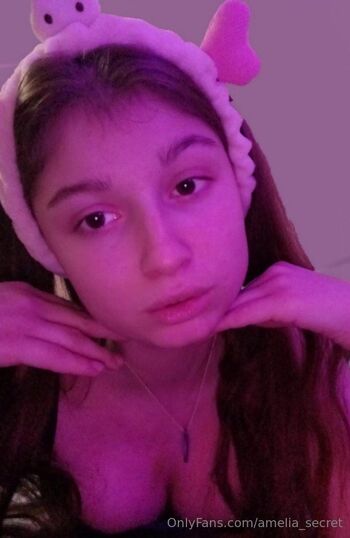 Amelia Rose / amelia_secret nude photo #1