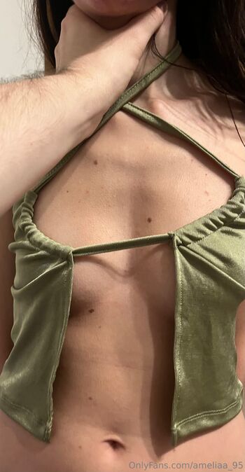 Amelia / ameliaa_95 nude photo #15