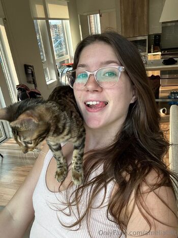 ameli / ameliabfit nude photo #7