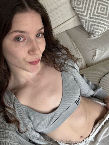 ameli / ameliabfit nude photo #20