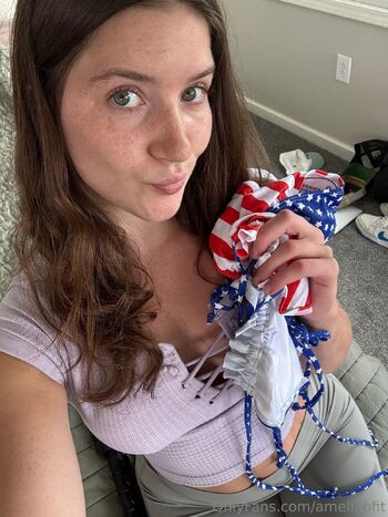 ameli / ameliabfit nude photo #22