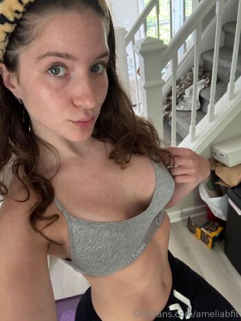 ameli / ameliabfit nude photo #29