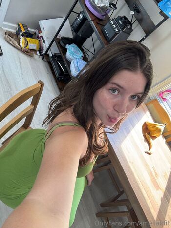 ameli / ameliabfit nude photo #38