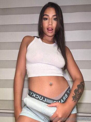 𝐴𝑚𝑖 𝐵𝑙𝑜𝑛𝑑 / ameliablonde nude photo #8