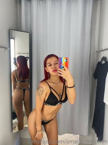 Amelia / ameliabomb nude photo #39