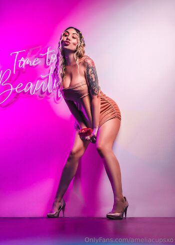 Ameli / ameliacupsxo nude photo #6