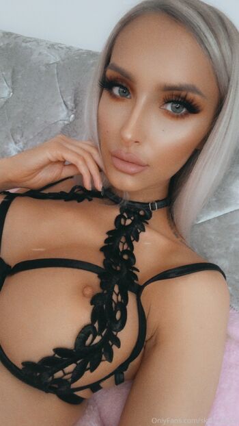 Amelia Frank / ameliafranks nude photo #27