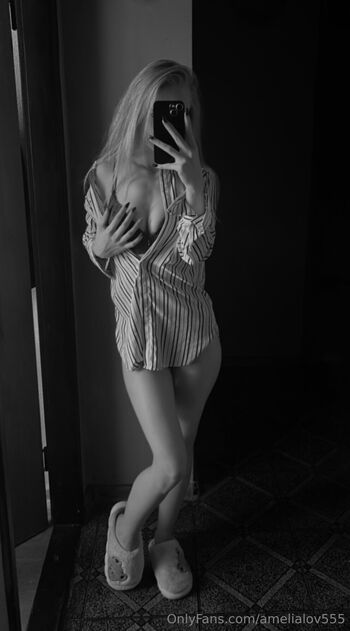 Amelia_lo / amelialov555 nude photo #3