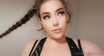 Amelia Skye FREE / ameliaskye98 nude photo #35