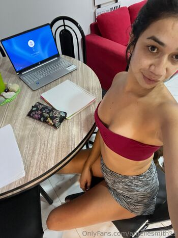 Amelie Fetishes Custom VC / ameliesmith15 nude photo #36