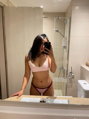 Amina / amina.lewis nude photo #12