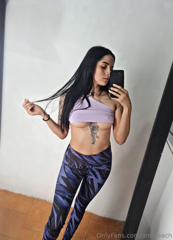 Ami Peach / amipeach_xx nude photo #34