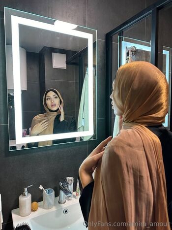 Amira / amira_amour nude photo #10