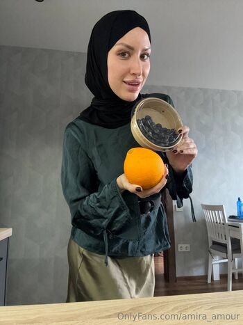 Amira / amira_amour nude photo #26