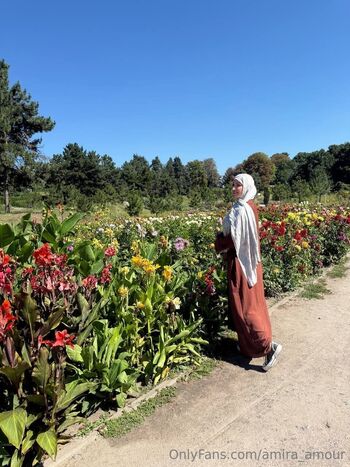 Amira / amira_amour nude photo #28