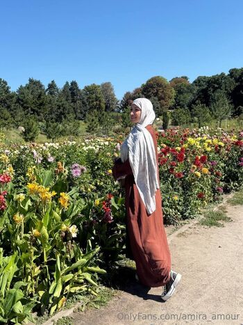 Amira / amira_amour nude photo #37
