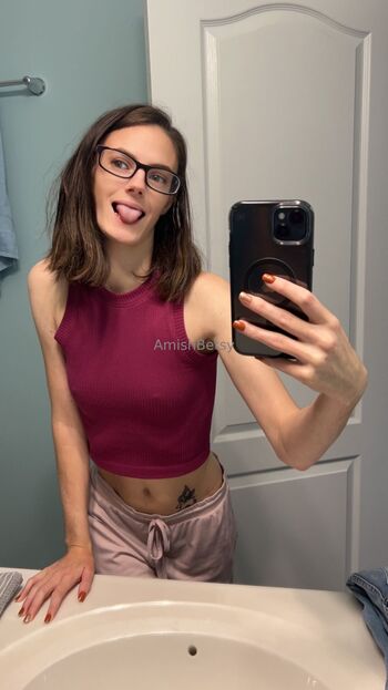 Bets / amishbetsy nude photo #15