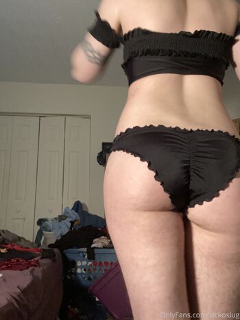 Fi / amorphousfig nude photo #11