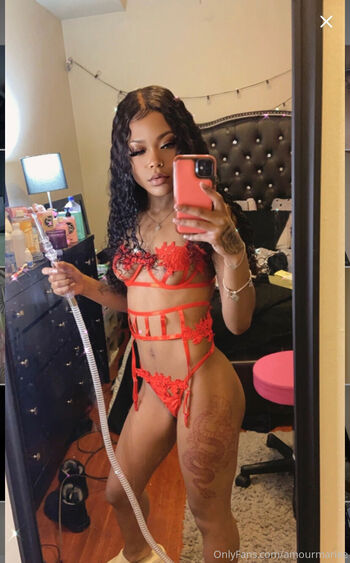 IGTHEREALBREMARIEE / amourmariee nude photo #2