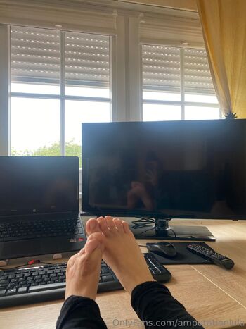 Lul / amputationlula nude photo #1