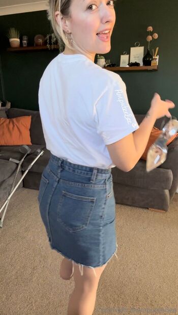 Amputee Bee / amputeebee nude photo #11