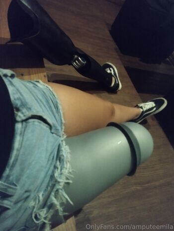 Mila Bo / amputeemila nude photo #25