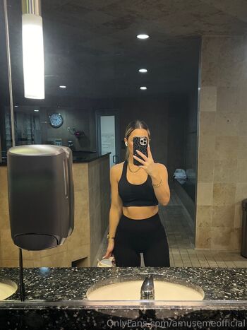 Mus / amusemeofficial nude photo #36